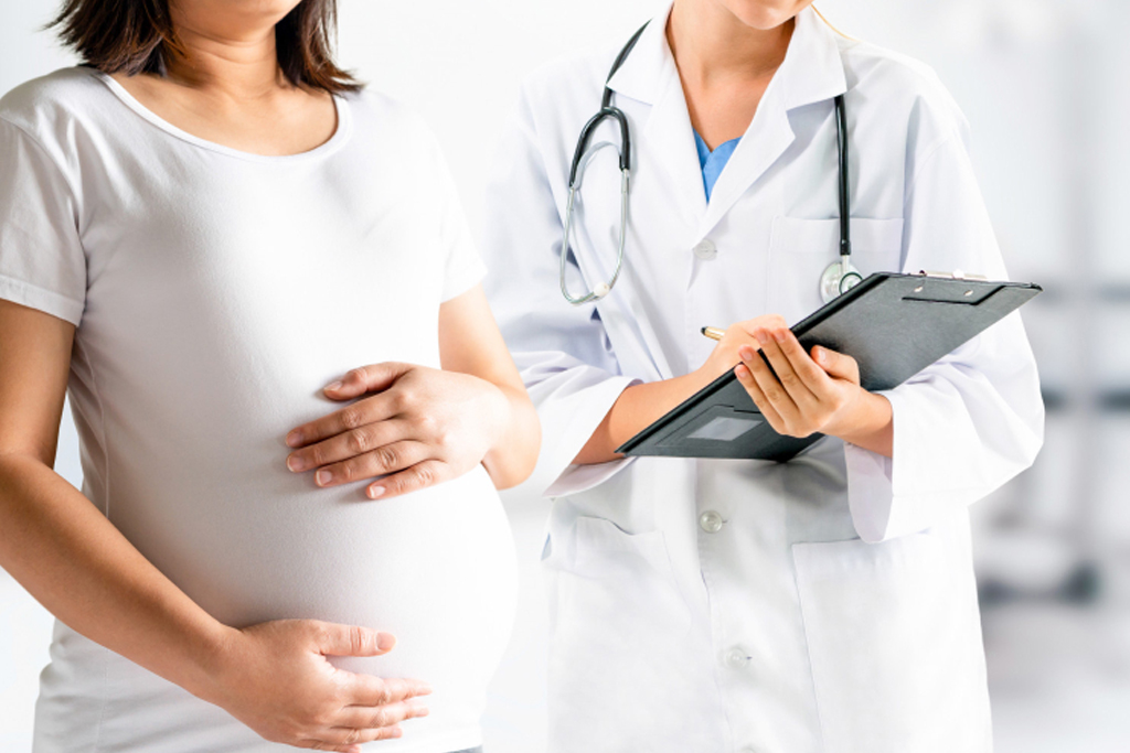 🌿 Advanced Clinical Course – Prasuti Tantra & Stree Roga